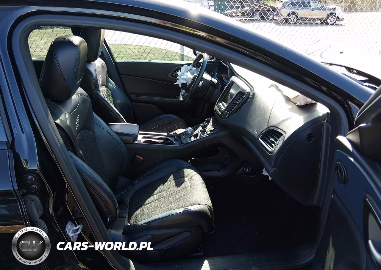 2016 Chrysler 200 S VIN:1C3CCCBG7GN100307 - 5