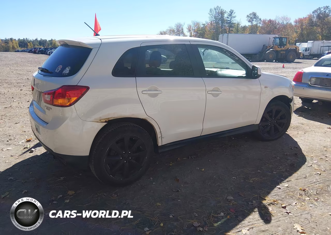 2015 Mitsubishi Outlander Sport Es VIN:4A4AR3AUXFE030527 - 4