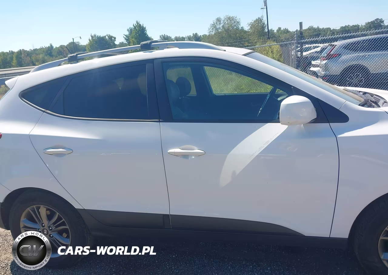2015 Hyundai Tucson Se VIN:KM8JUCAGXFU072911 - 13