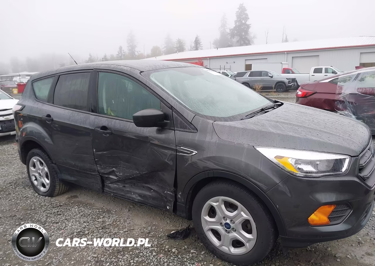 2017 Ford Escape S VIN:1FMCU0F79HUA83143 - 6