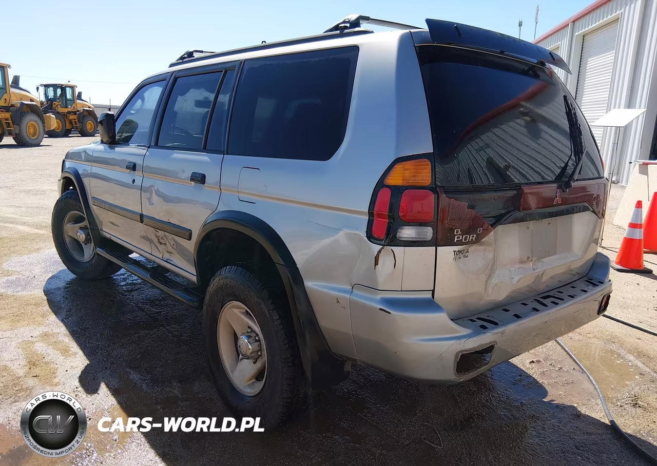 2000 Mitsubishi Montero Sport Ls-Xls VIN:JA4LS31H1YP815611 - 3