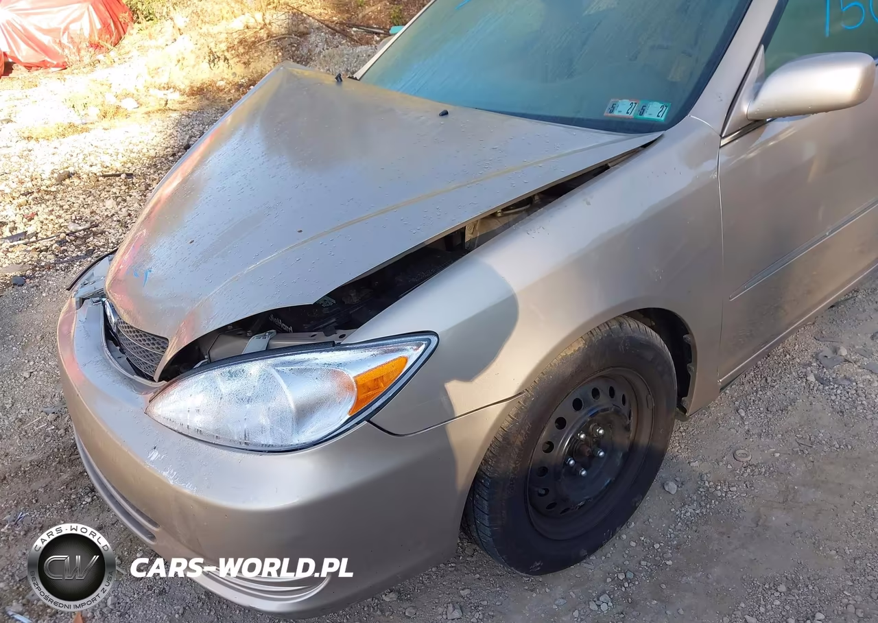 2002 Toyota Camry Xle VIN:4T1BE32K12U632989 - 6