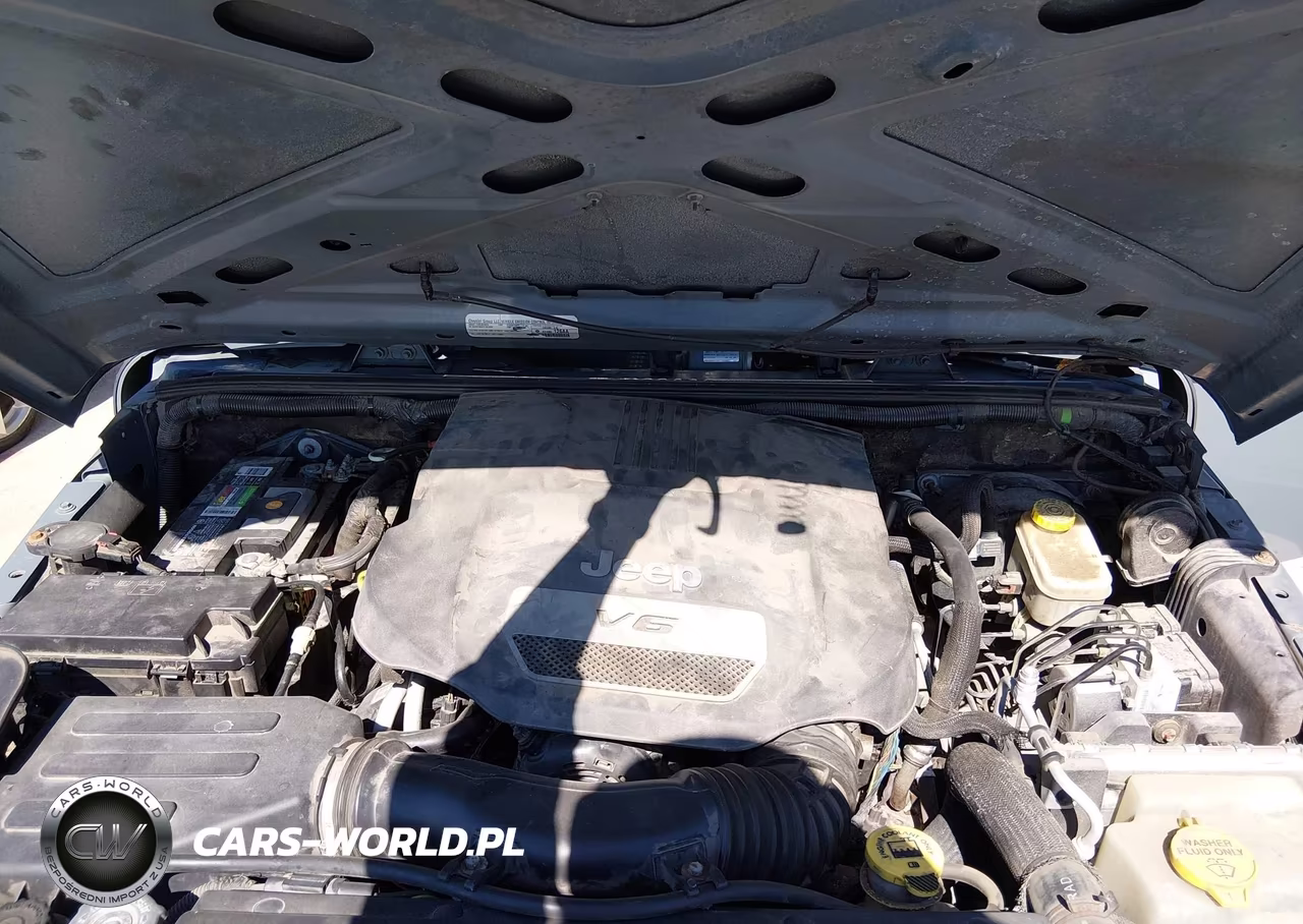 2015 Jeep Wrangler Unlimited Sport VIN:1C4BJWDG5FL537339 - 10