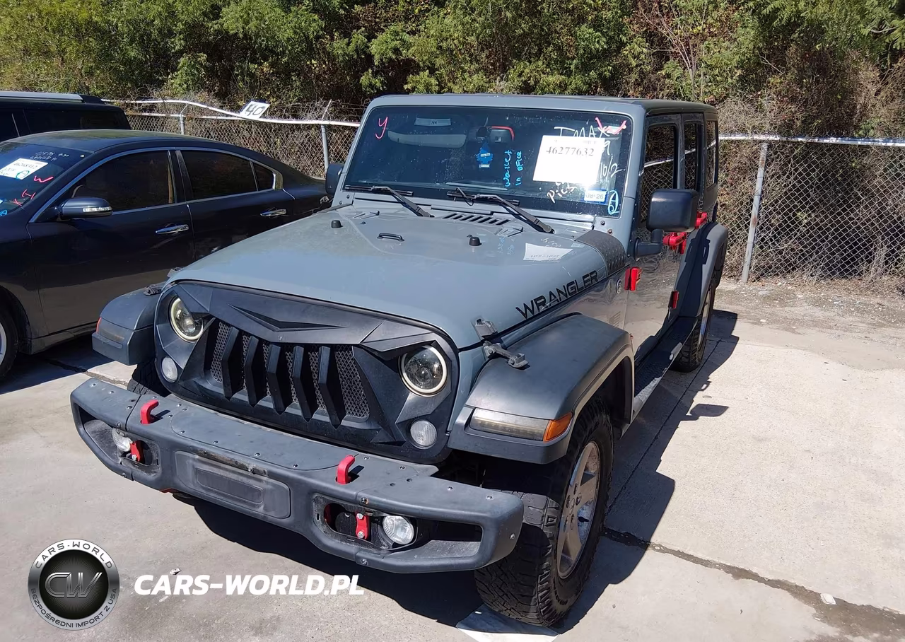 2015 Jeep Wrangler Unlimited Sport VIN:1C4BJWDG5FL537339 - 6