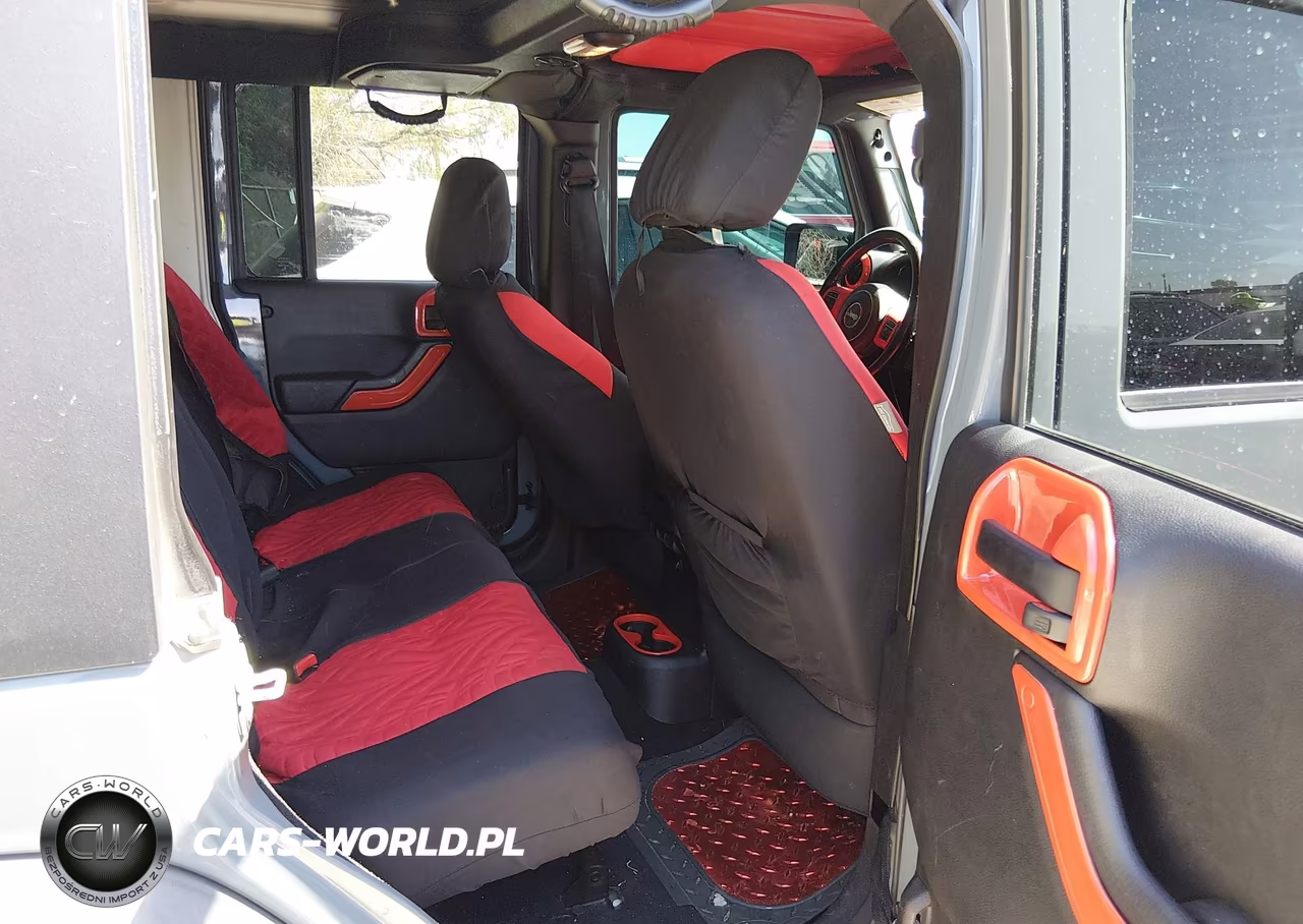 2015 Jeep Wrangler Unlimited Sport VIN:1C4BJWDG5FL537339 - 8