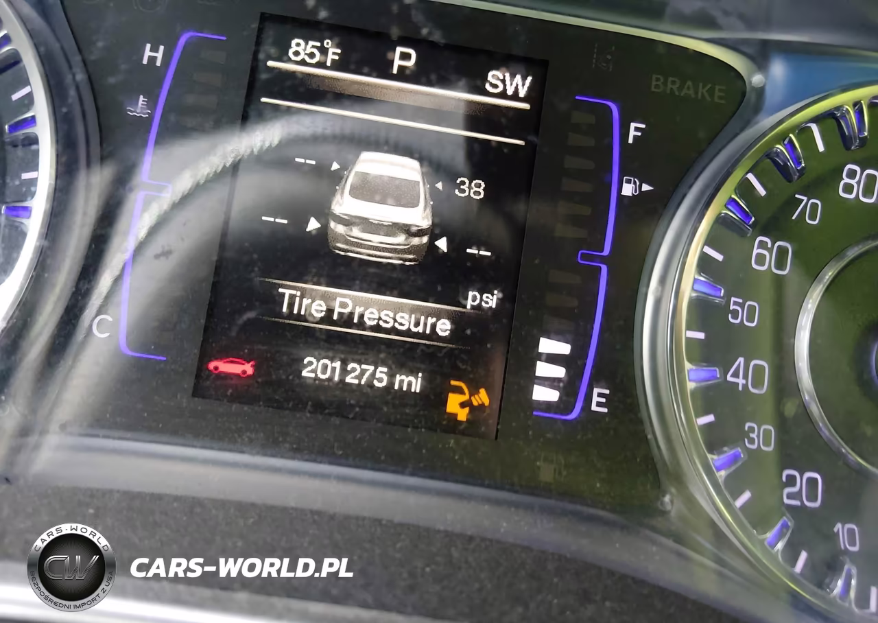 2015 Chrysler 200 Limited VIN:1C3CCCAB2FN760923 - 15
