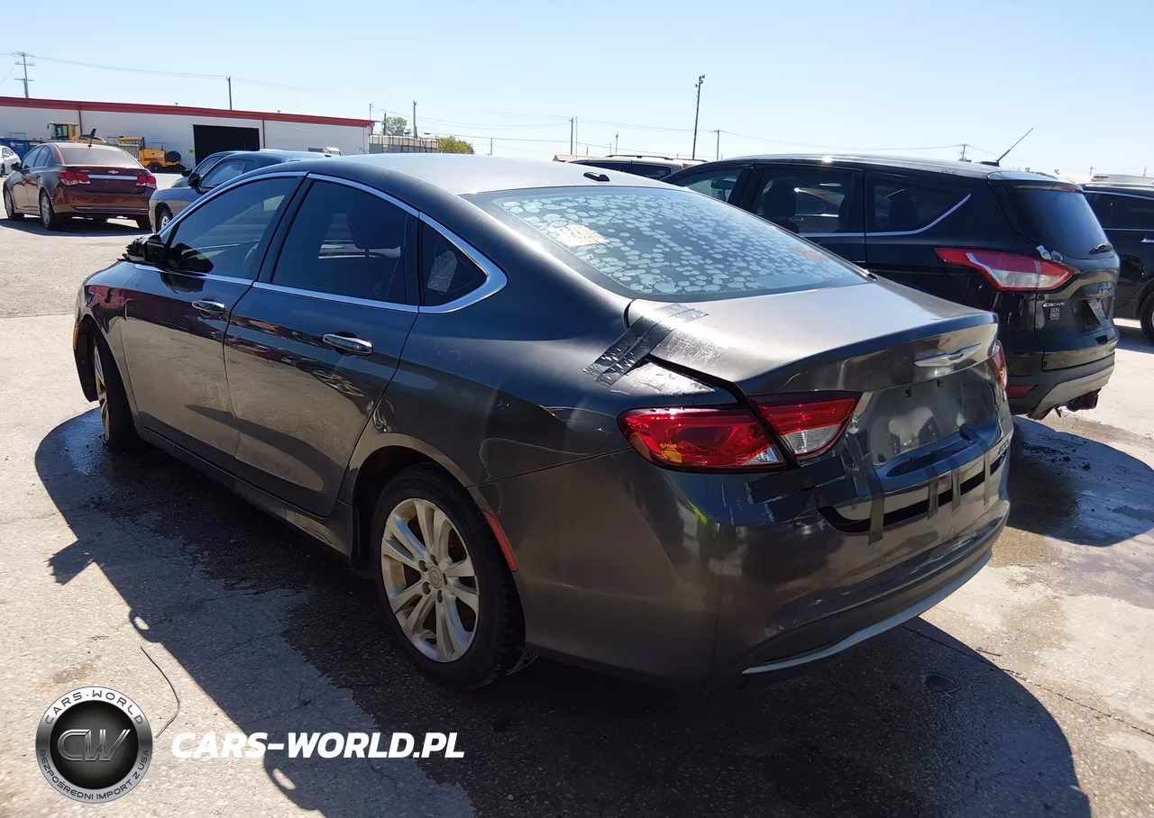 2015 Chrysler 200 Limited VIN:1C3CCCAB2FN760923 - 3