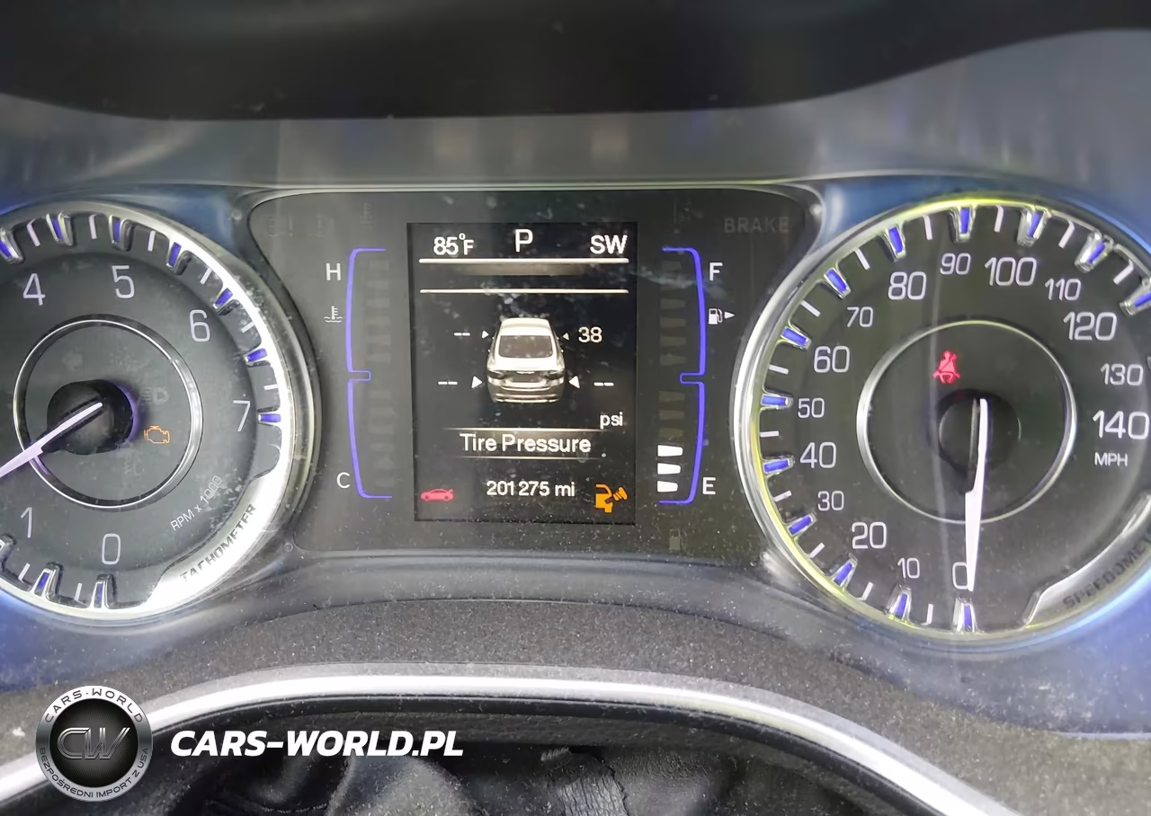 2015 Chrysler 200 Limited VIN:1C3CCCAB2FN760923 - 7