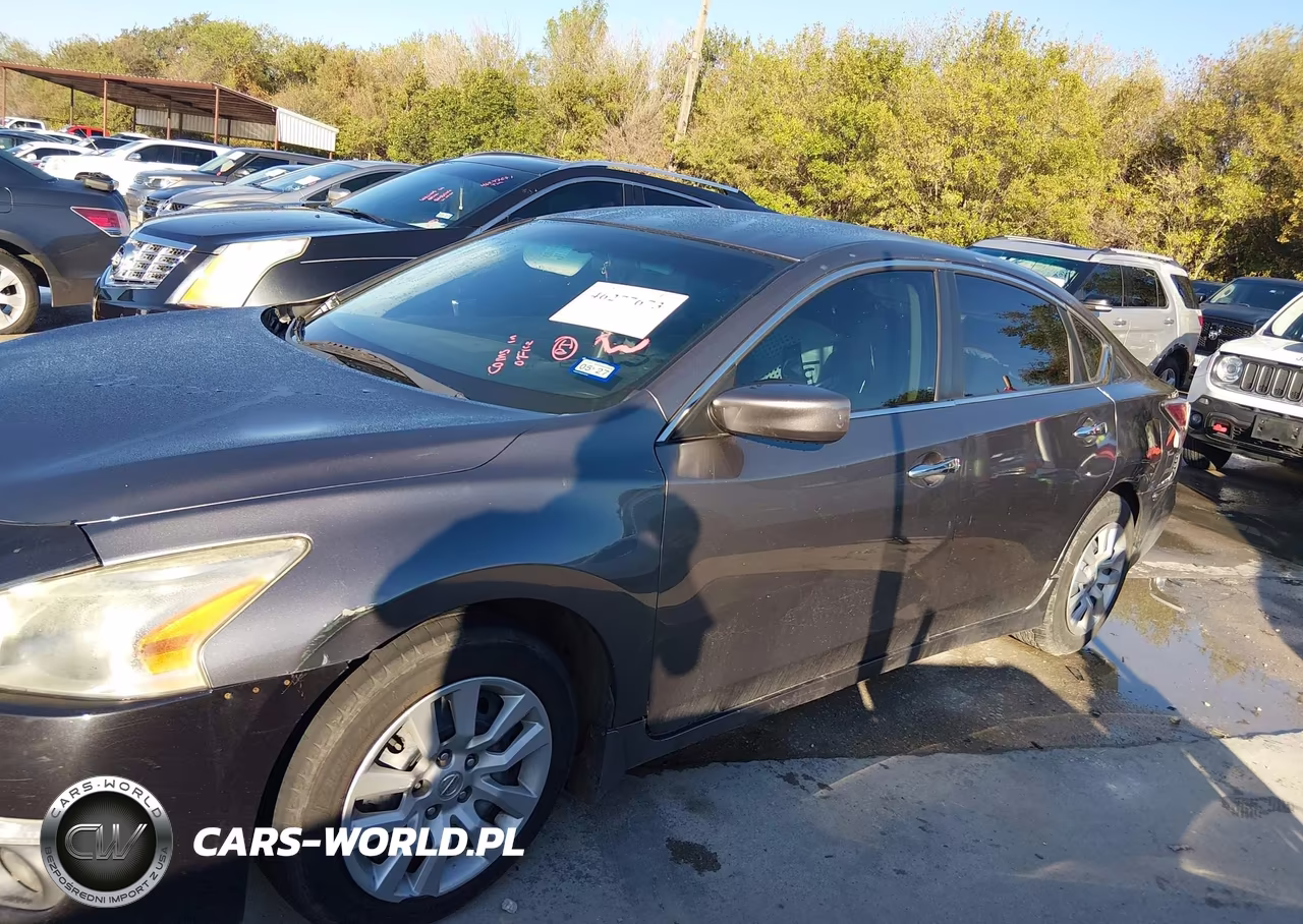 2015 Nissan Altima 2.5 S VIN:1N4AL3AP6FN339968 - 14