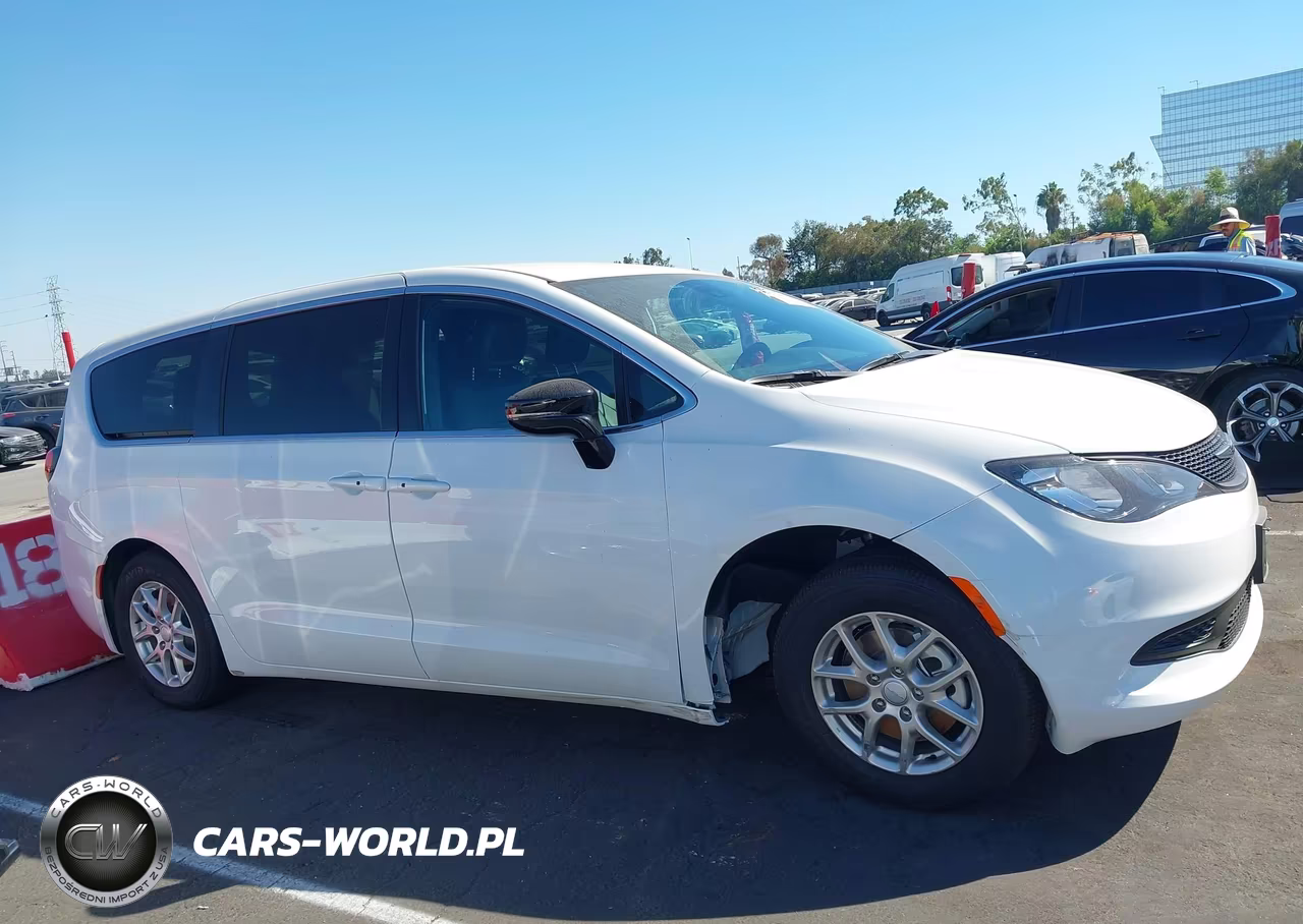 2027 Chry Pacifica VIN:2C4RC1CG8VR582620 - 13