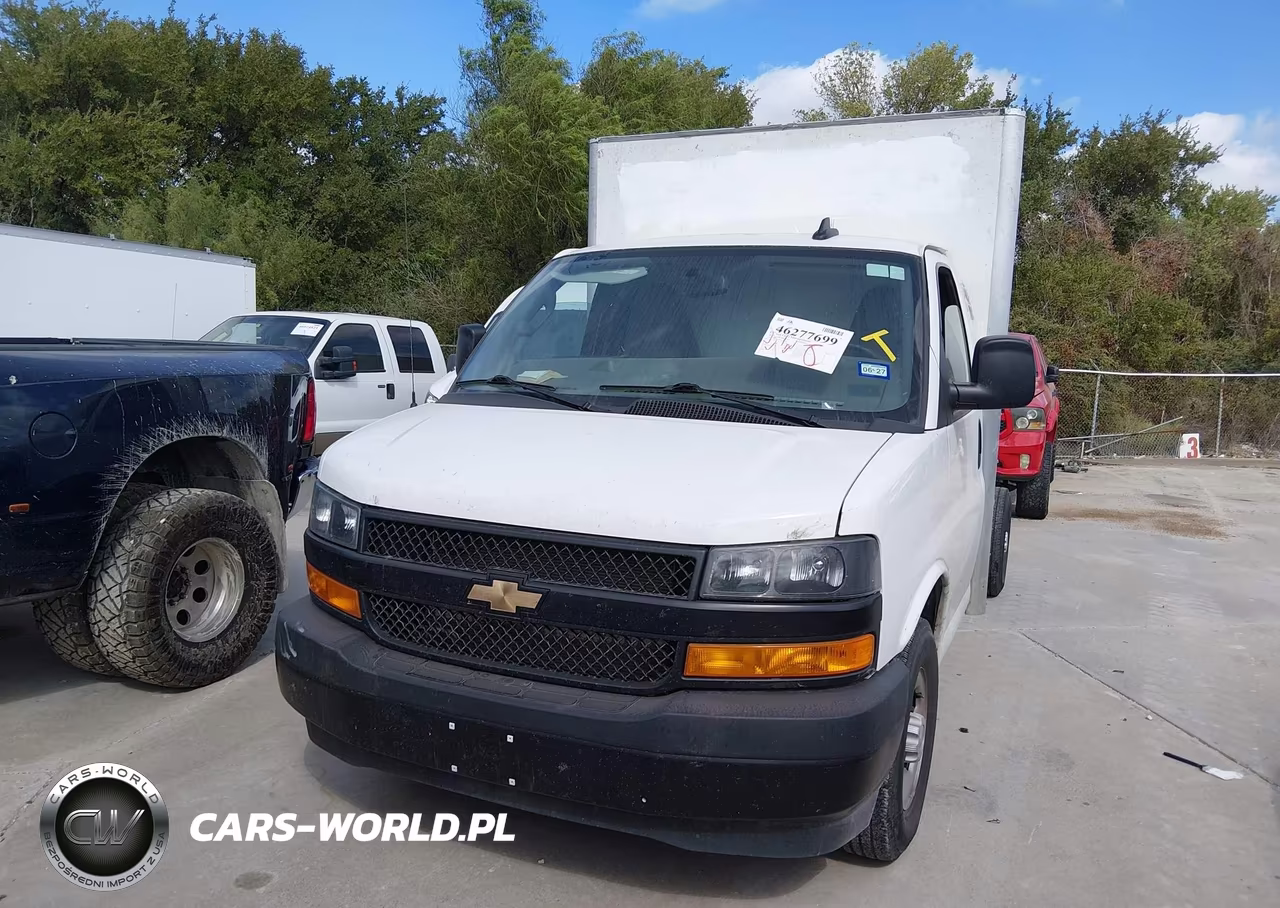 2025 Chevrolet Express Cutaway Work Van VIN:1HA0GSF79SN001385 - 12