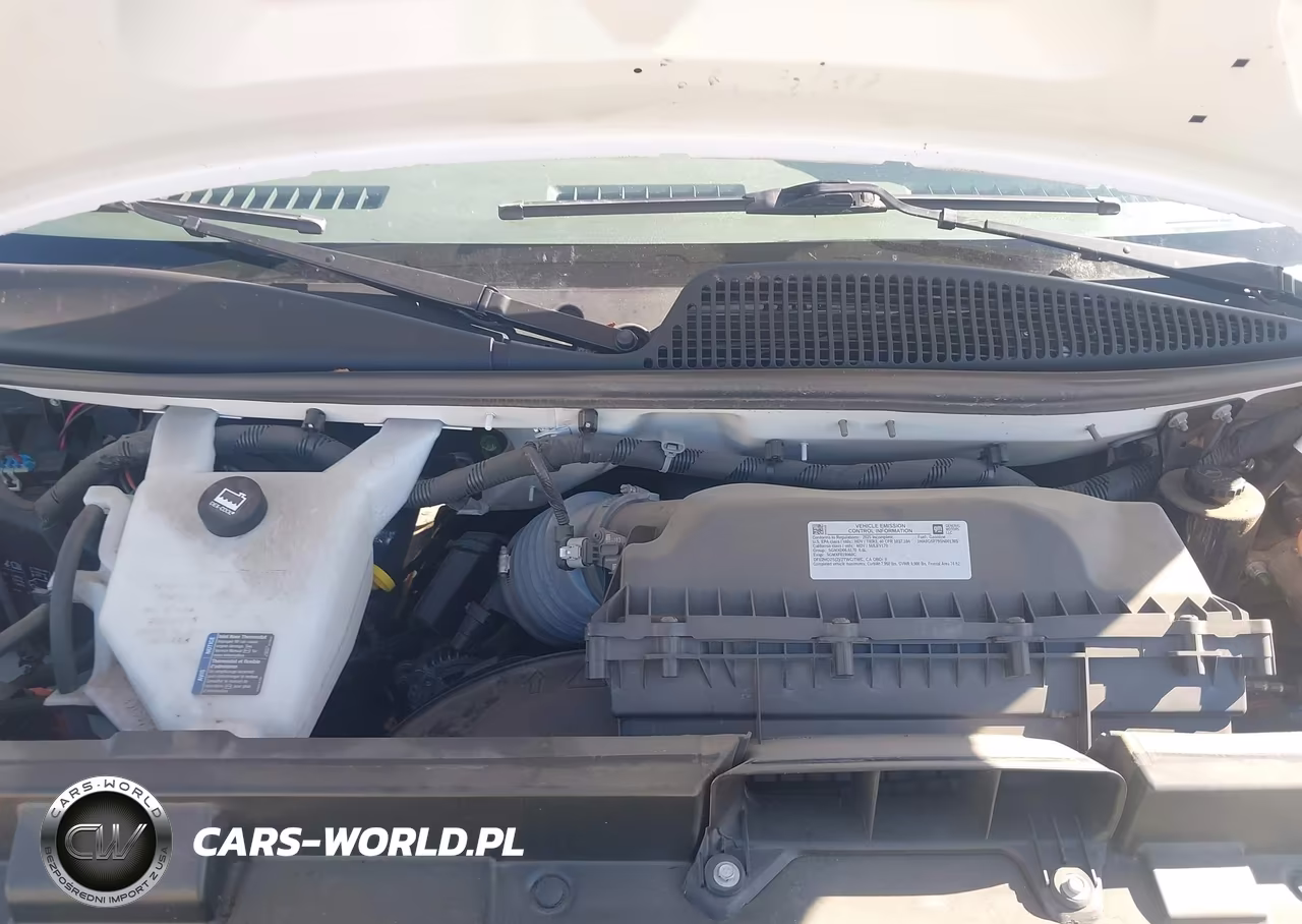 2025 Chevrolet Express Cutaway Work Van VIN:1HA0GSF79SN001385 - 9