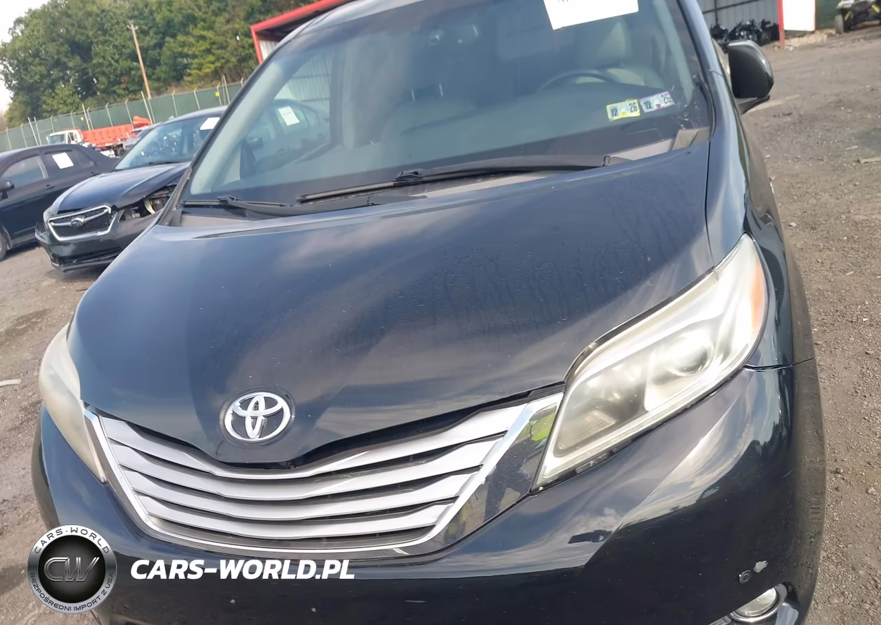 2017 Toyota Sienna Limited Premium 7 Passenger VIN:5TDDZ3DC9HS146662 - 6