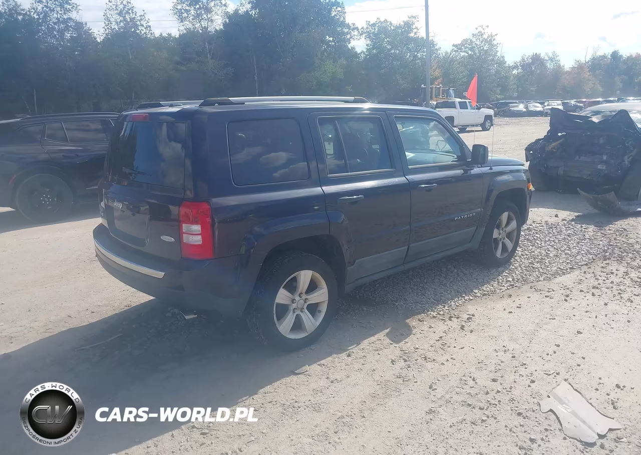 2011 Jeep Patriot Latitude X VIN:1J4NF4GB1BD191811 - 4