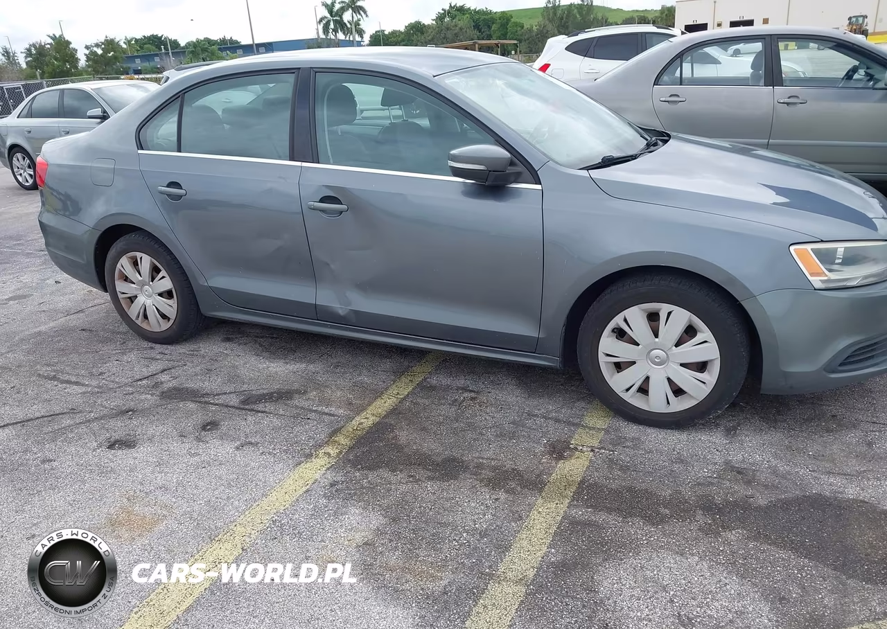 2013 Volkswagen Jetta 2.5L Se VIN:3VWDX7AJ1DM385436 - 6