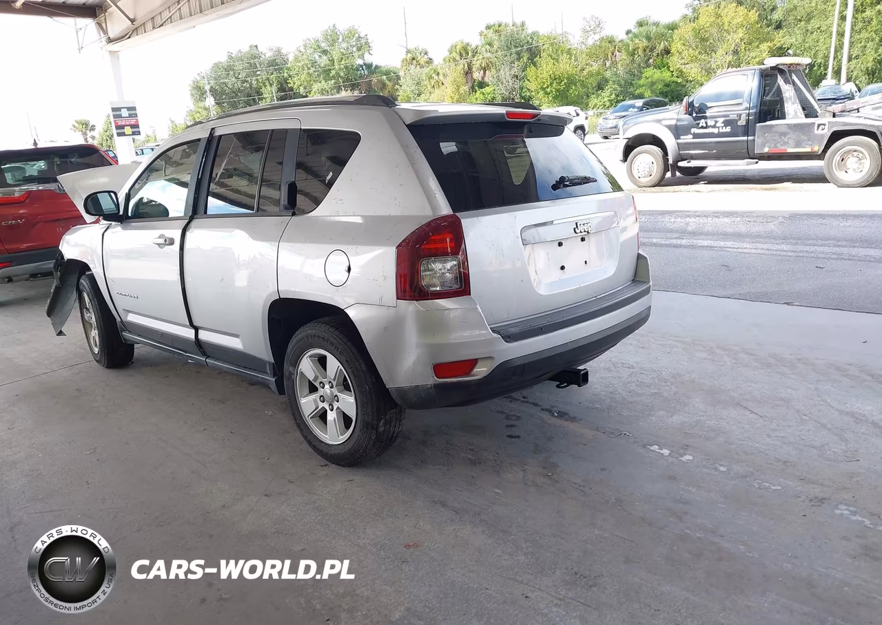 2014 Jeep Compass Sport VIN:1C4NJCBA7ED594743 - 3