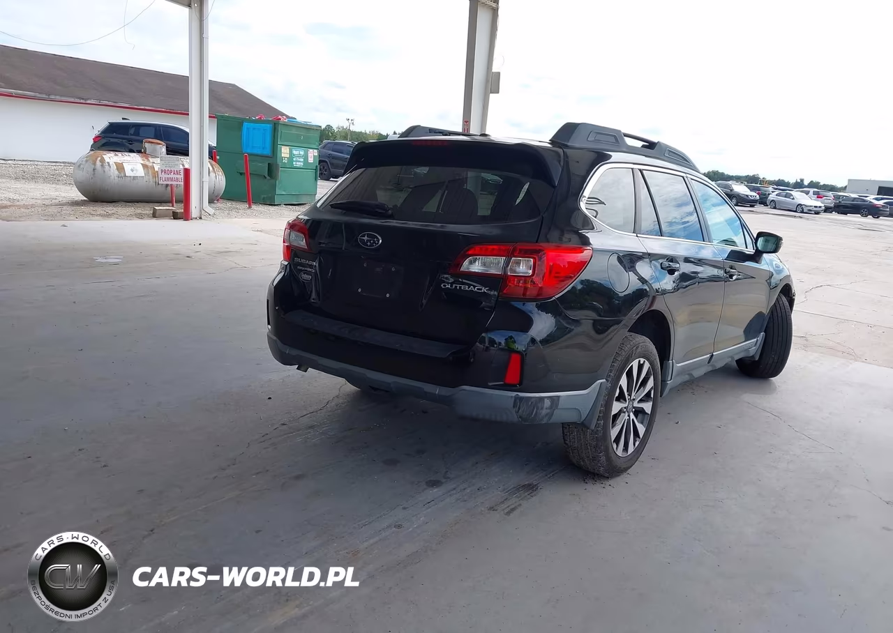 2015 Subaru Outback 2.5I Limited VIN:4S4BSBLC1F3333640 - 4