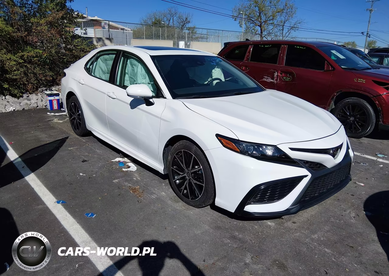 2024 Toyota Camry Se – zdjęcie 1 z 16