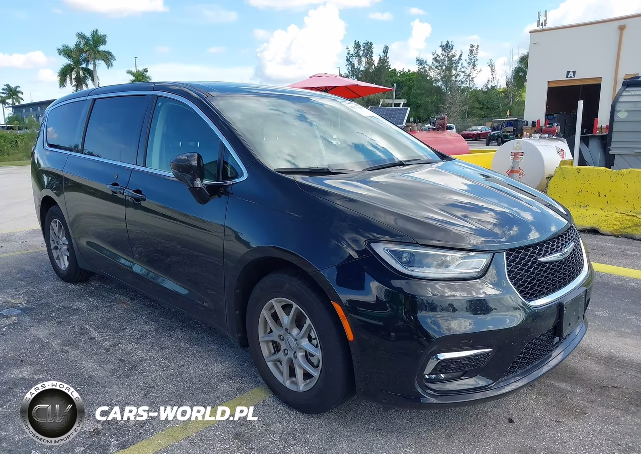 2024 Chrysler Pacifica Touring L