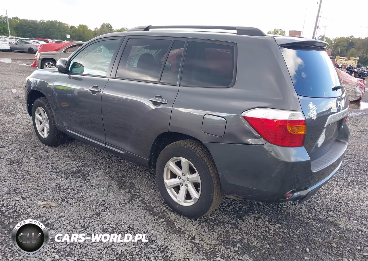 2010 Toyota Highlander Base V6 VIN:5TDBK3EH7AS027729 - 3