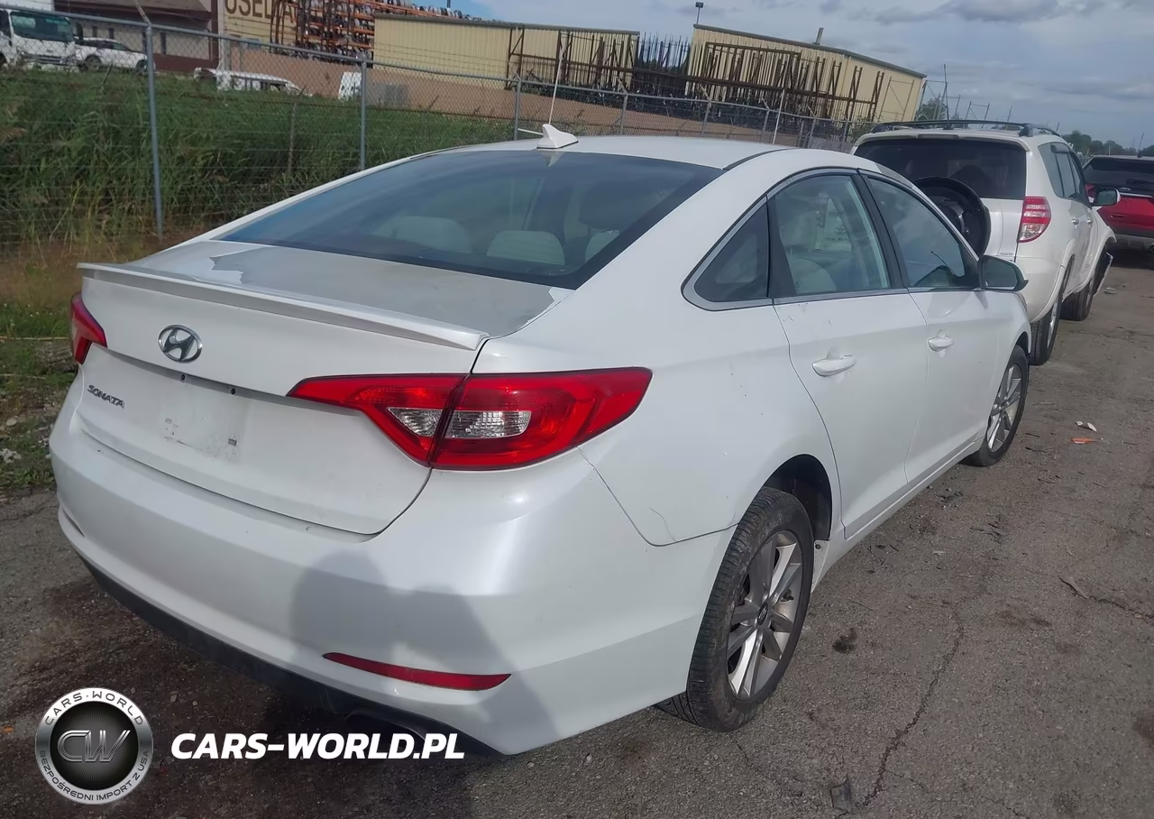 2016 Hyundai Sonata Se VIN:5NPE24AF2GH366131 - 4