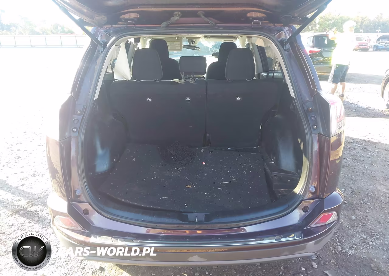 2018 Toyota Rav4 Le VIN:2T3ZFREVXJW500761 - 19