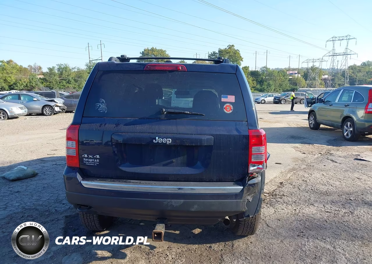 2014 Jeep Patriot Latitude VIN:1C4NJRFB9ED687852 - 16