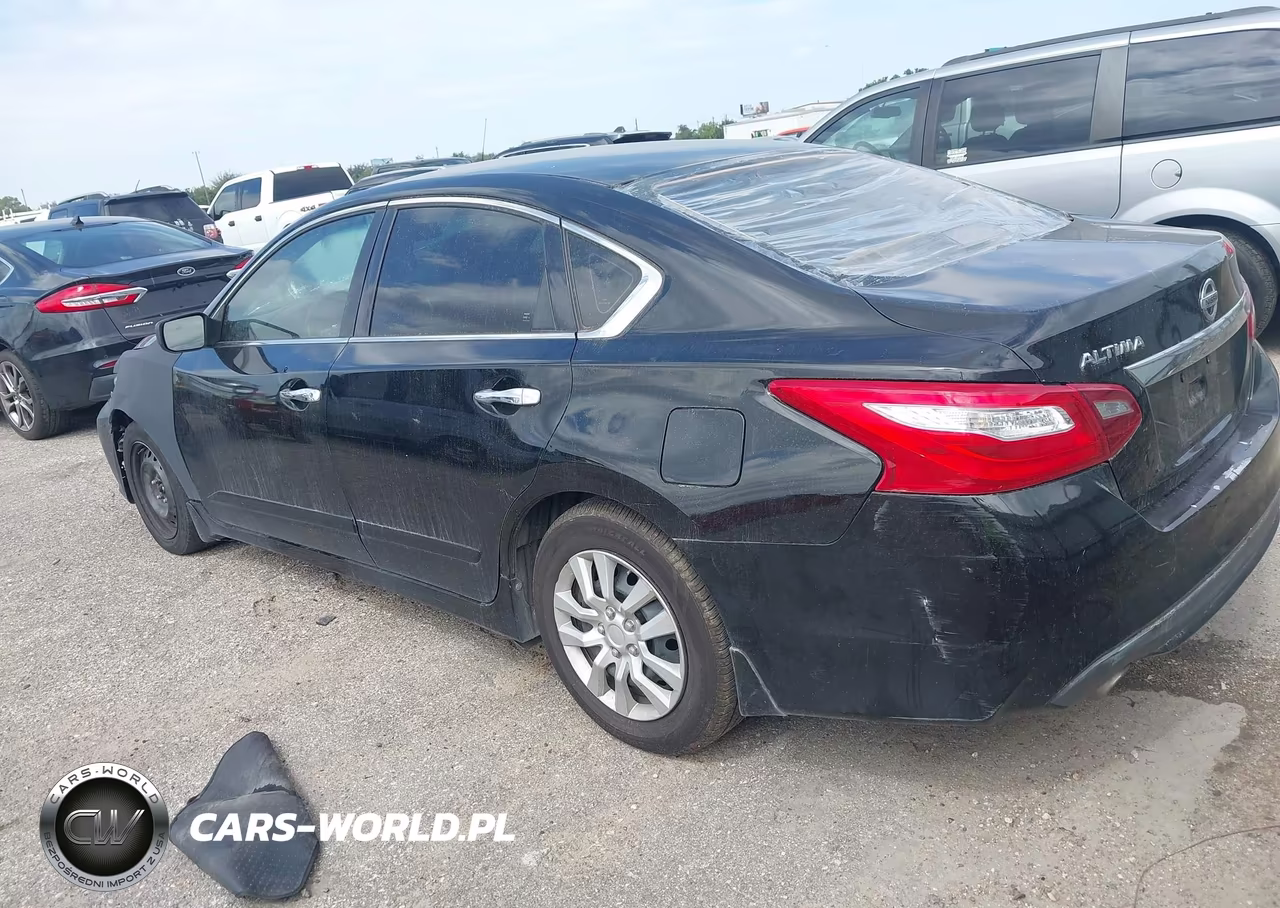 2018 Nissan Altima 2.5 S VIN:1N4AL3AP5JC475657 - 3