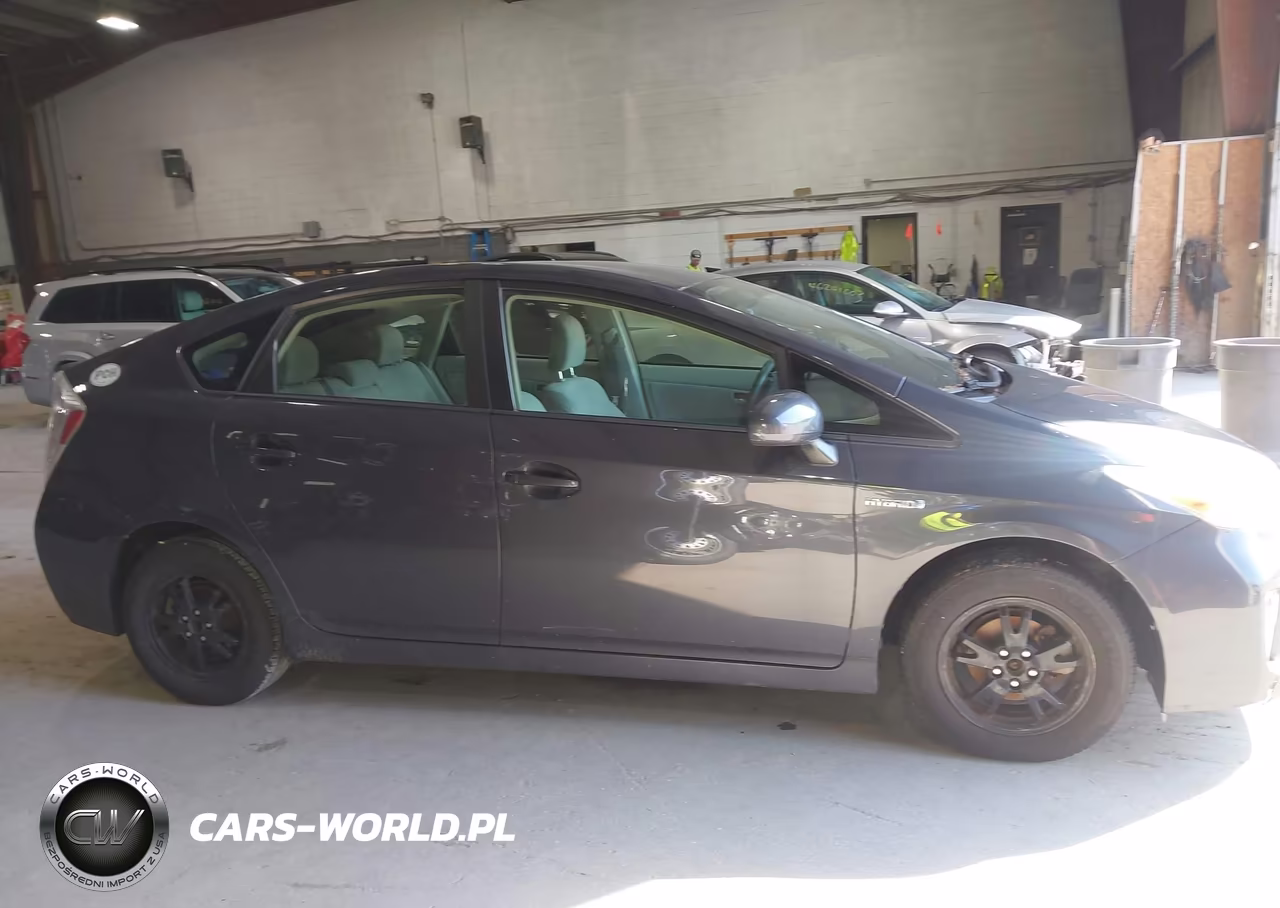 2012 Toyota Prius Three VIN:JTDKN3DU4C1542631 - 13