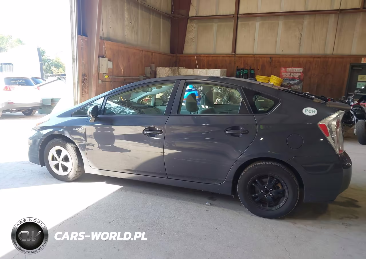 2012 Toyota Prius Three VIN:JTDKN3DU4C1542631 - 14