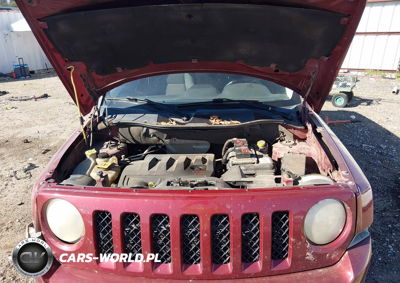 2012 Jeep Patriot Latitude VIN:1C4NJPFB1CD662963 - 10