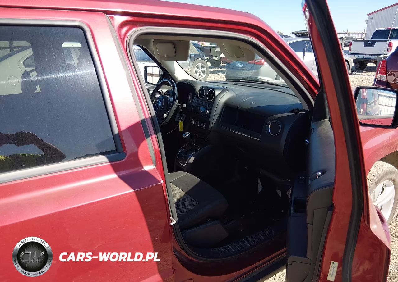 2012 Jeep Patriot Latitude VIN:1C4NJPFB1CD662963 - 5