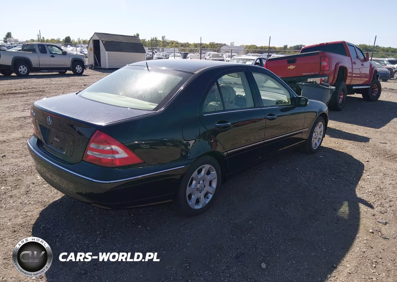 2005 Mercedes-Benz C 240 Luxury VIN:WDBRF61J05A652813 - 4
