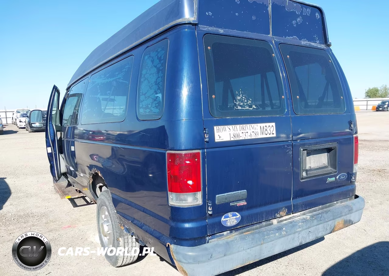 2010 Ford E-350 Super Duty Xl-Xlt VIN:1FBSS3BL2ADA95171 - 3