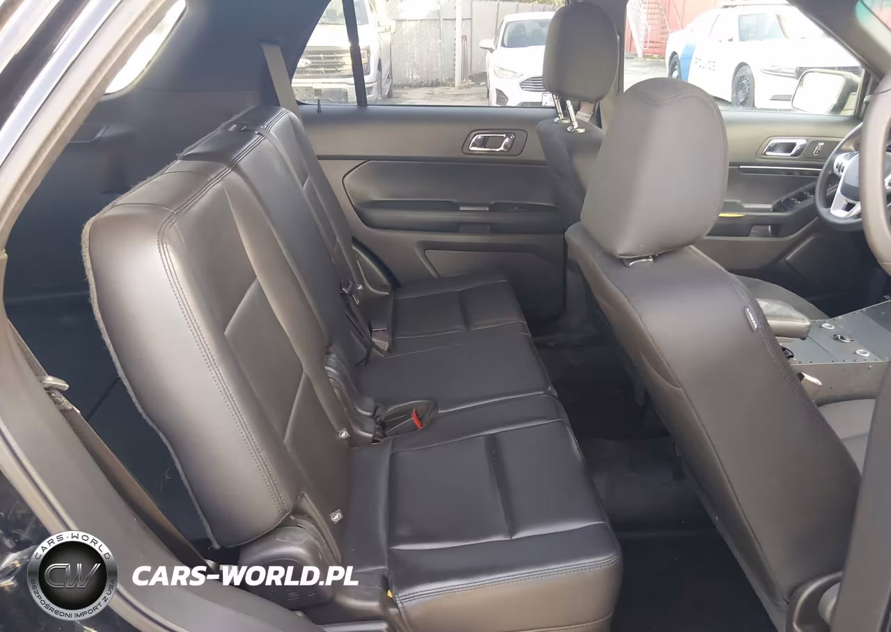 2015 Ford Utility Police Interceptor VIN:1FM5K8AR7FGC29847 - 8