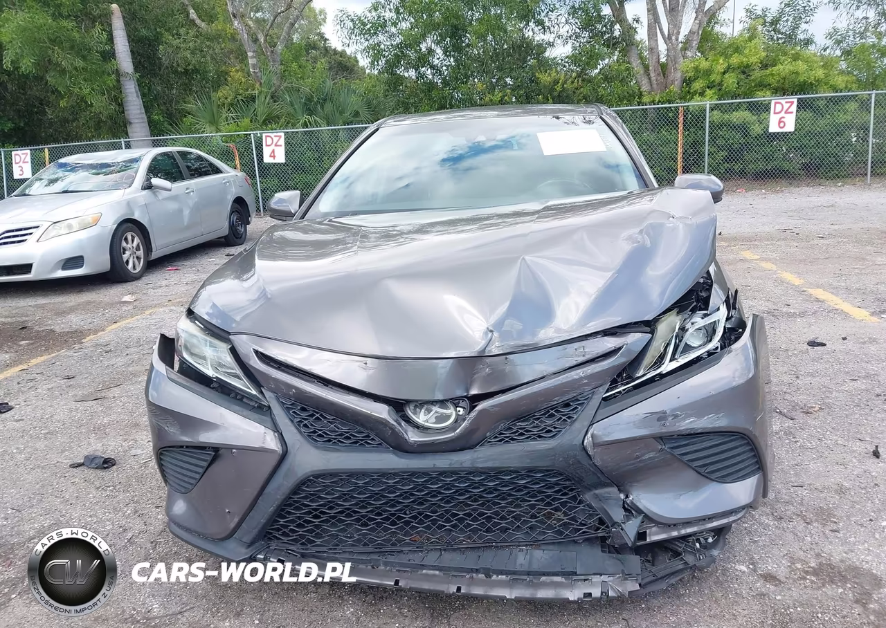 2018 Toyota Camry Se VIN:4T1B11HK7JU025565 - 12