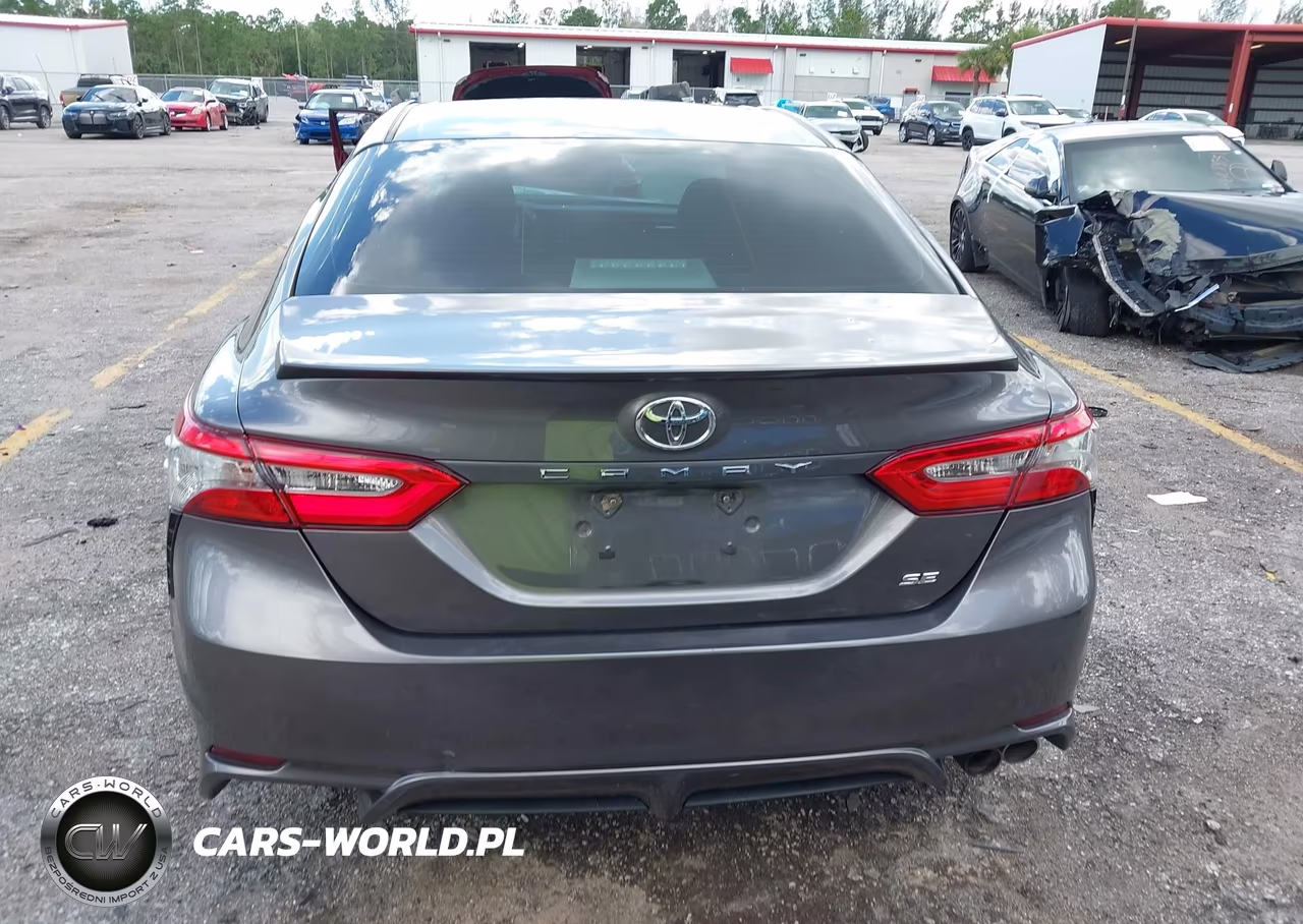 2018 Toyota Camry Se VIN:4T1B11HK7JU025565 - 16