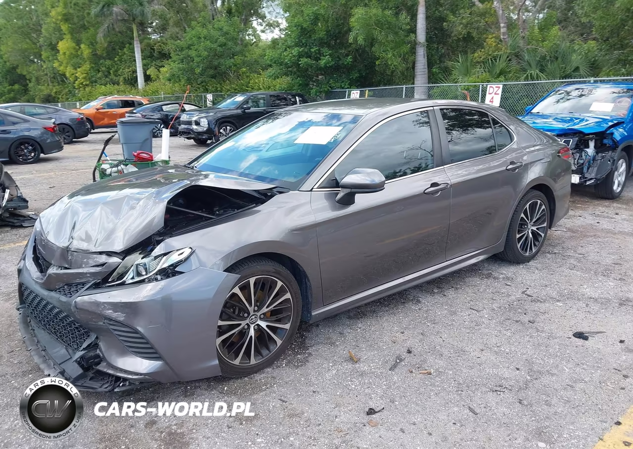 2018 Toyota Camry Se VIN:4T1B11HK7JU025565 - 2