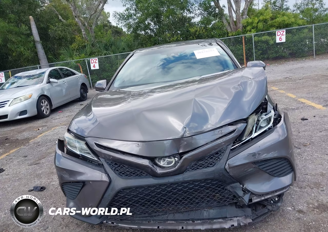 2018 Toyota Camry Se VIN:4T1B11HK7JU025565 - 6