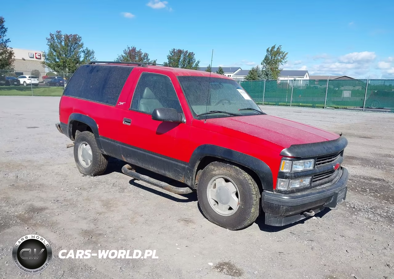 1999 Chevrolet Tahoe VIN:3GNEK18R9XG165972 - 1