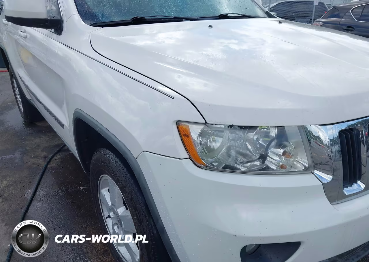 2012 Jeep Grand Cherokee Laredo VIN:1C4RJEAG8CC201743 - 6
