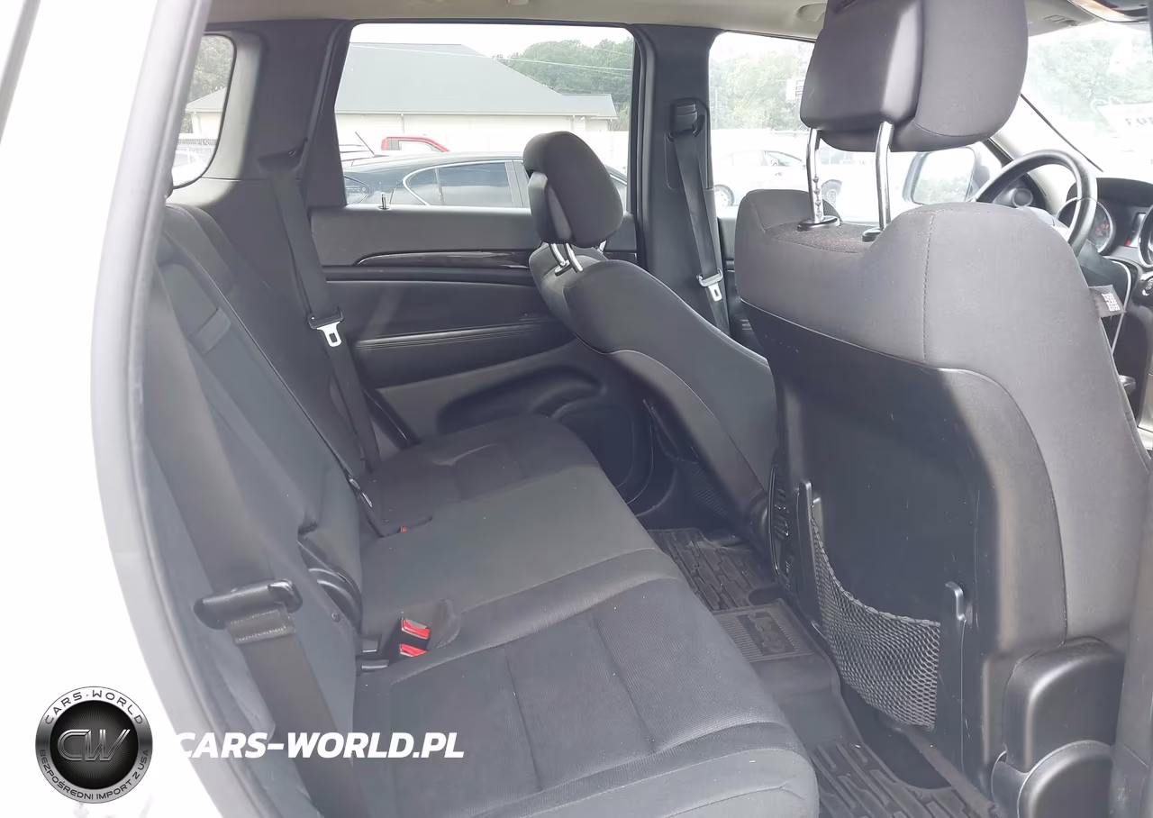 2012 Jeep Grand Cherokee Laredo VIN:1C4RJEAG8CC201743 - 8