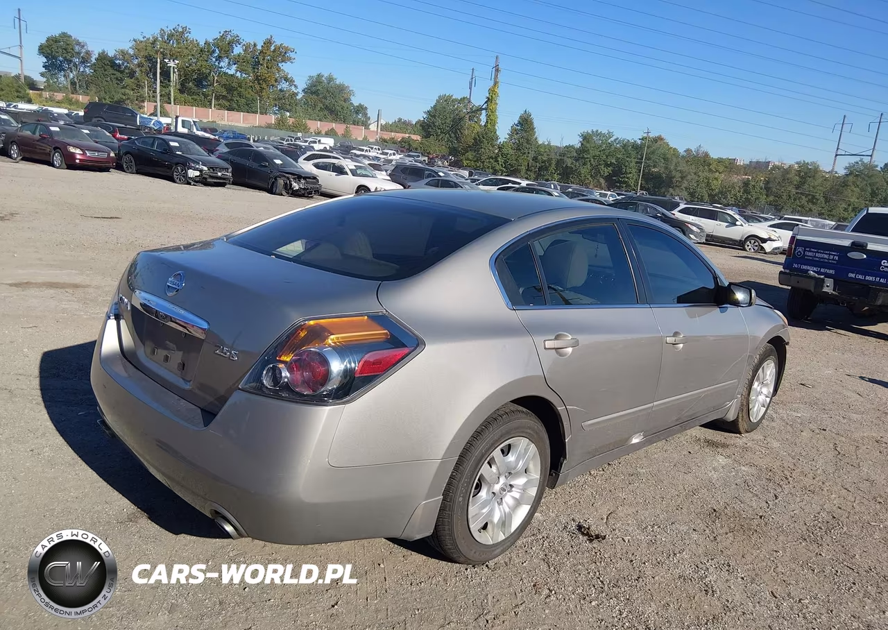 2012 Nissan Altima 2.5 S VIN:1N4AL2AP3CN405849 - 4