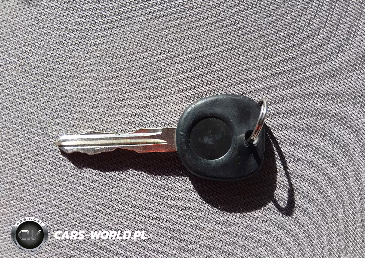 2004 Saturn Ion 2 VIN:1G8AJ52FX4Z102983 - 11