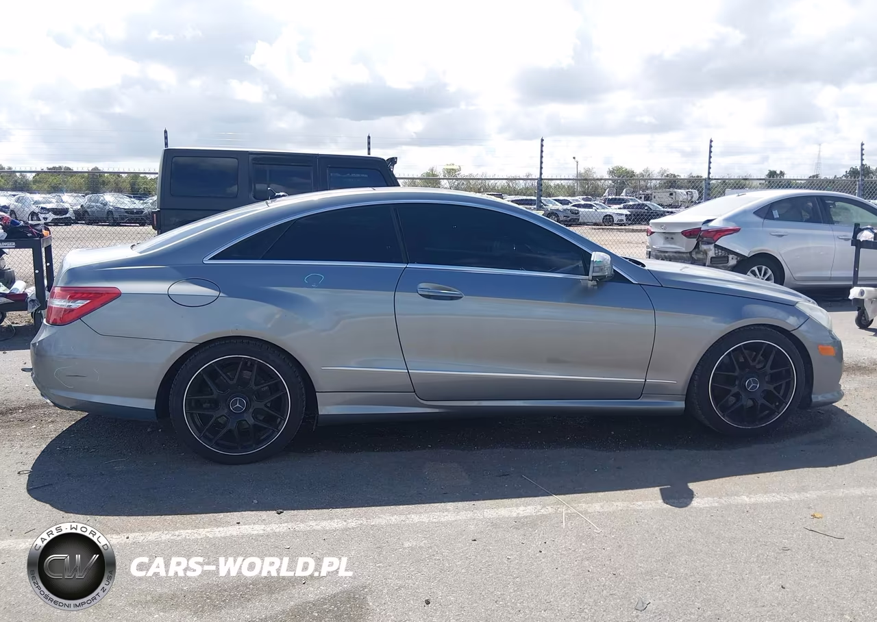 2011 Mercedes-Benz E 550 VIN:WDDKJ7CBXBF084958 - 13