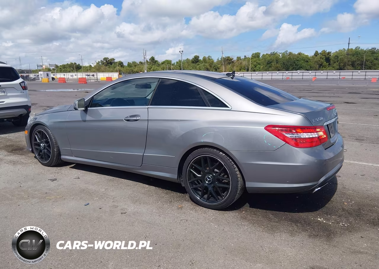 2011 Mercedes-Benz E 550 VIN:WDDKJ7CBXBF084958 - 14
