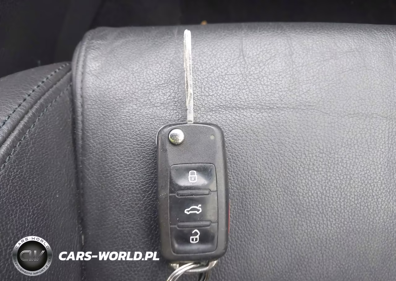 2010 Volkswagen Gti 4-Door VIN:WVWHV7AJ2AW247104 - 11