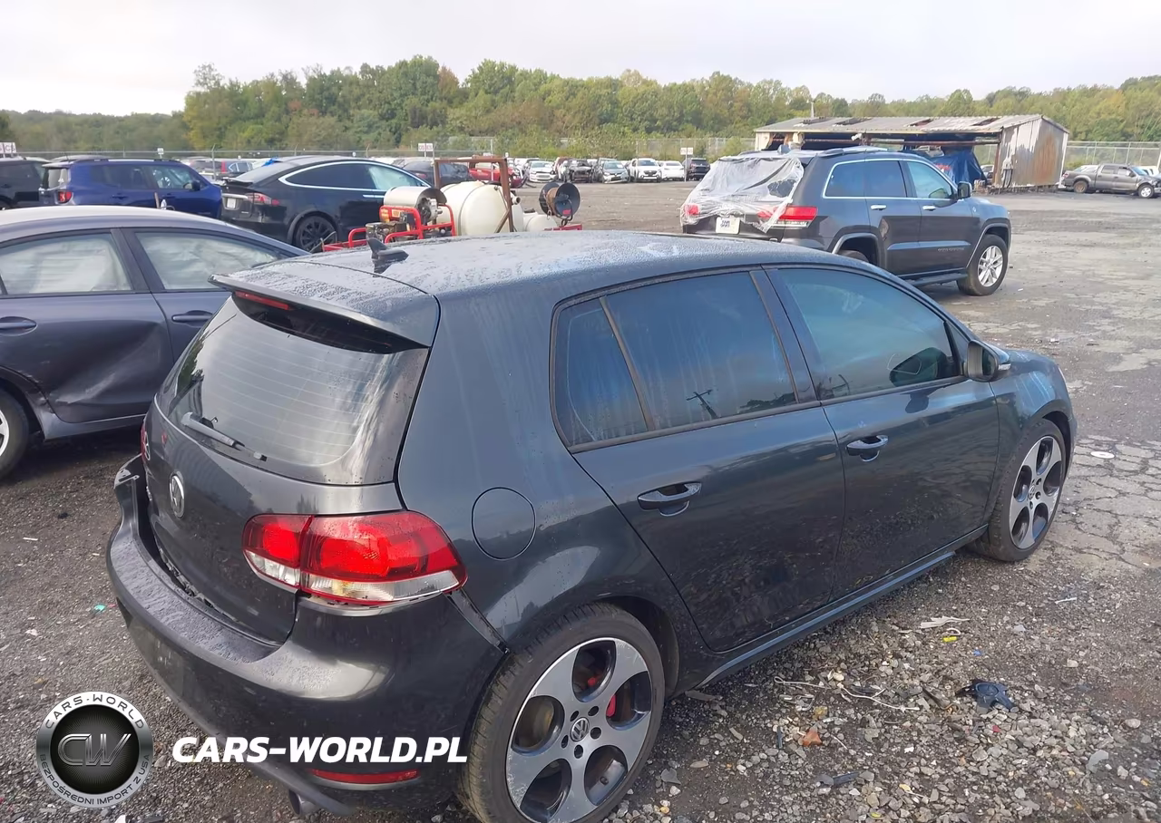 2010 Volkswagen Gti 4-Door VIN:WVWHV7AJ2AW247104 - 4