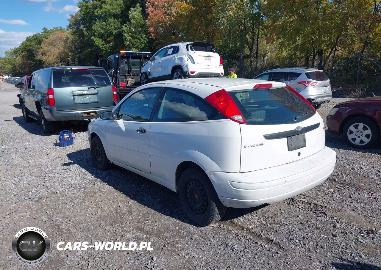2005 Ford Focus Zx3 VIN:3FAFP31N45R102948 - 3