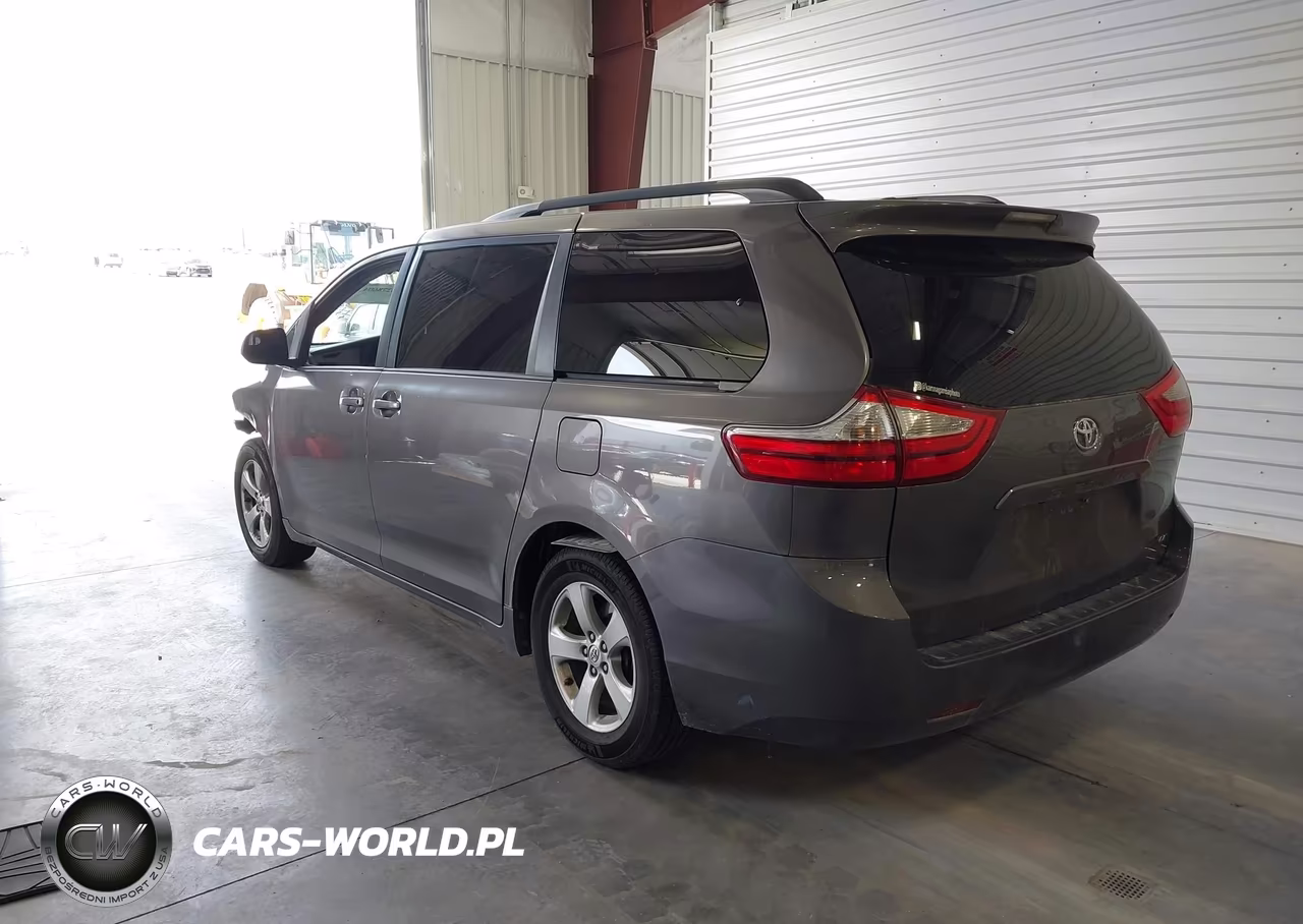 2017 Toyota Sienna Le 8 Passenger VIN:5TDKZ3DCXHS805517 - 3